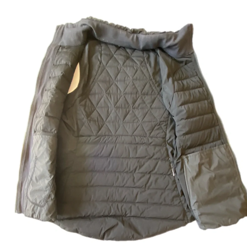 Lululemon Fluffed Up vest size 12 - Picture 13 of 16